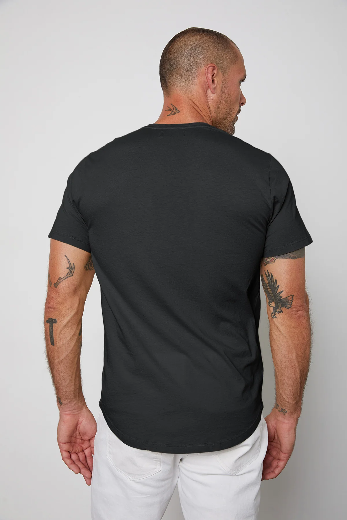 FULTON HENLEY - Image 20