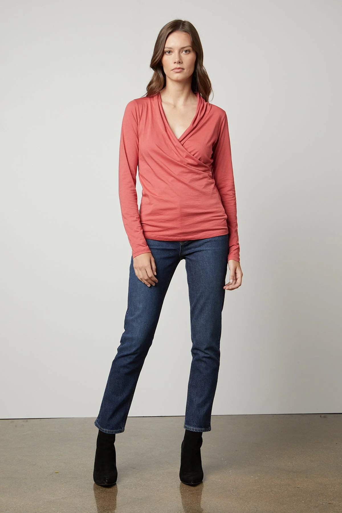 MERI WRAP FRONT FITTED TOP - Image 5