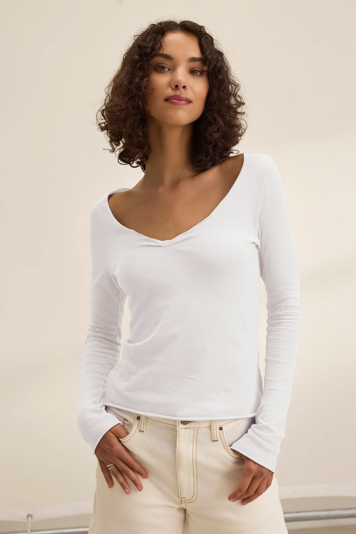 NOURA TEE - Image 2